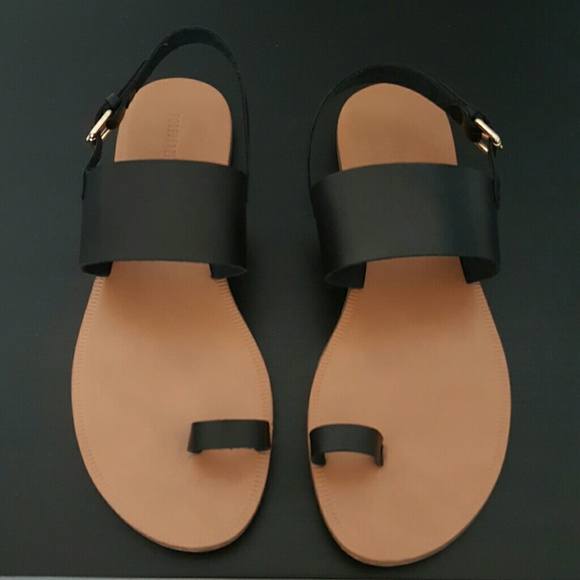 🔴SOLD On Merc🔴 Forever 21 Sandals