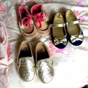 🌟👣Toddler Lot shoes size 4 👑🎀