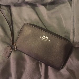 Black Leather COACH Wristlet/Wallet