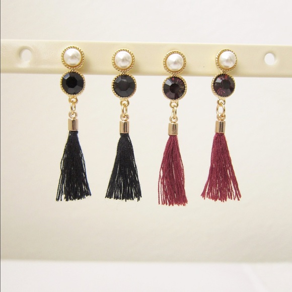 Jewelry tassel earrings- Black - Picture 2 of 3