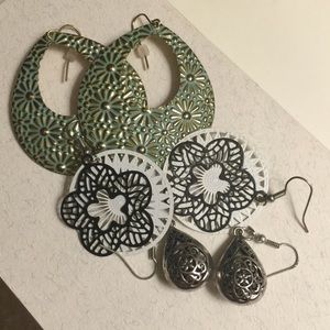 Earrings lot incl. Full Bloom (Premier Designs)