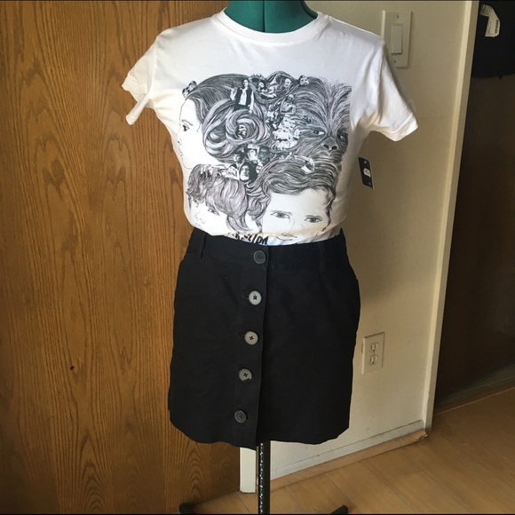 Mini Skirt - Picture 1 of 2