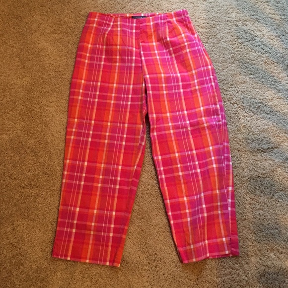 Cute pair of capris!