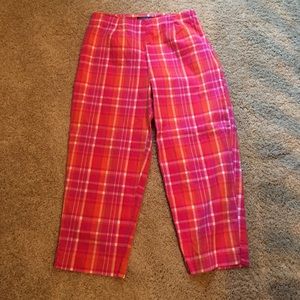 Cute pair of capris!