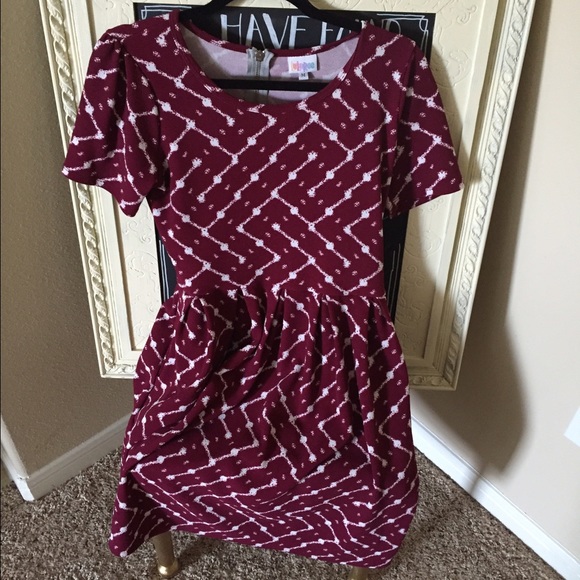 LuLaRoe Dresses & Skirts - Lularoe Maroon Amelia