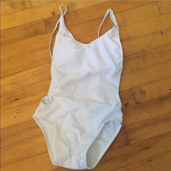 CLASSY ONE PIECE SWIMSUIT ⚪️ - Picture 4 of 5