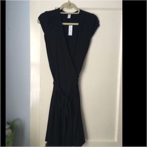 NWT Old Navy black wrap dress, size XS
