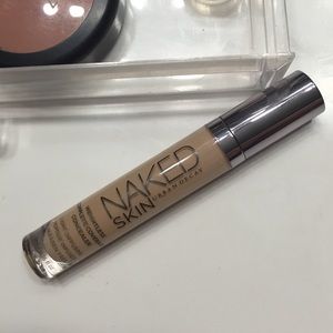 Urban Decay Naked Skin Concealer: Medium-Neutral