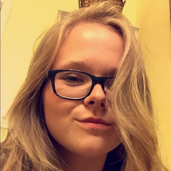 Meet your Posher, Lindsey