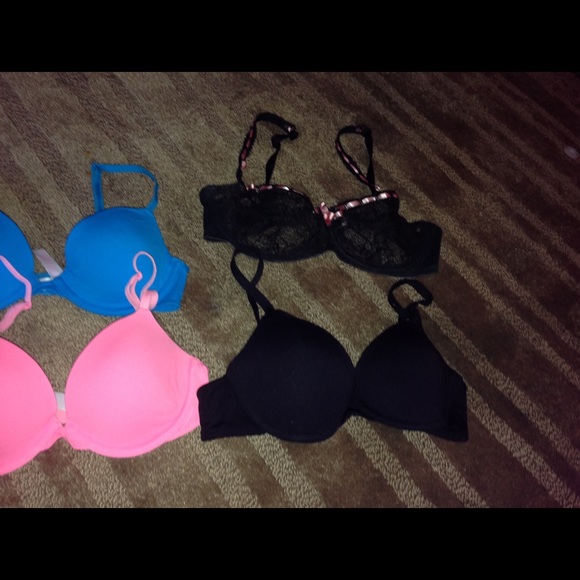 Pink bra - Picture 2 of 2