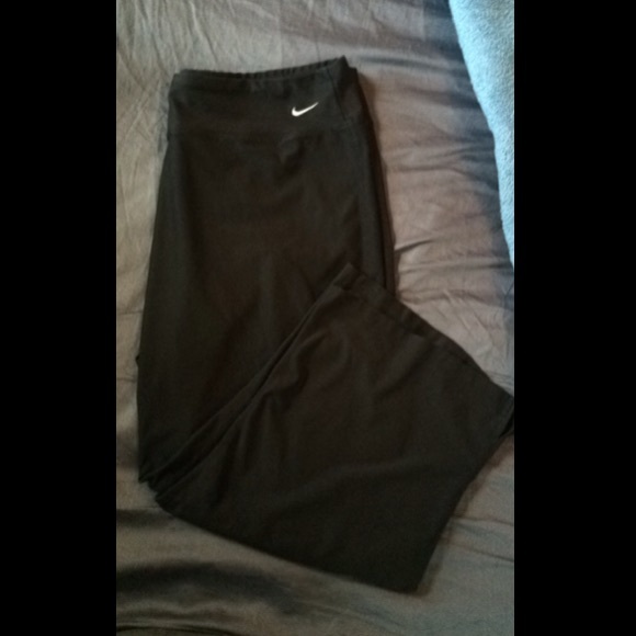 Nike Flare Capris