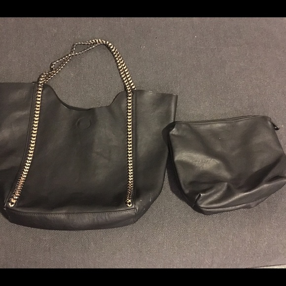 Black tote