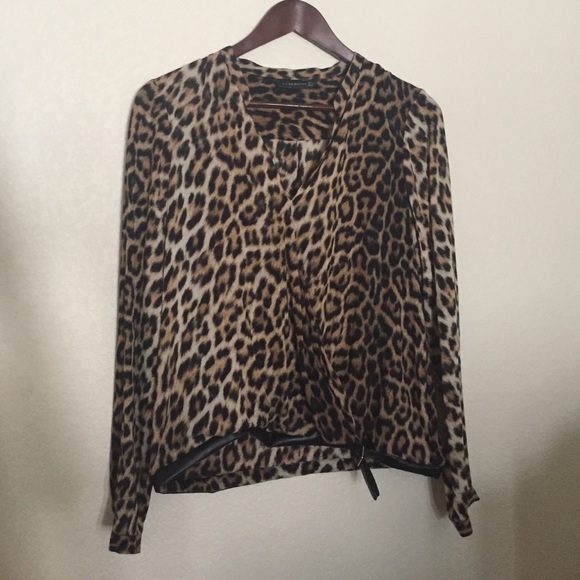 Leopard print Zara blouse 🐯