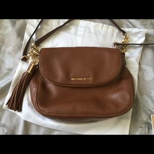 Michael Kors Bedford Tassel crossbody luggage