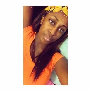 Meet your Posher, Laneshia