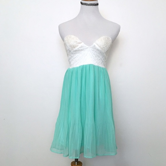 Strapless white colorblock bustier dress - Picture 1 of 3