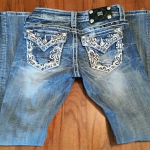 Miss Me boot cut signature rise sz25
