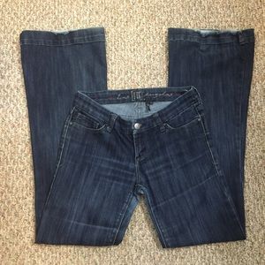 Dark wash Los Angeles iT jeans 28" x 33"