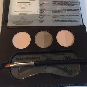 Anastasia Beverly Hills Makeup - Anastasia Brow & Eye palette Anastasia Beverly Hills Makeup - Anastasia Brow & Eye palette