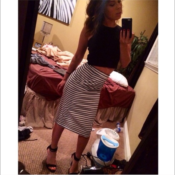 Luna B Dresses & Skirts - Black and white stripped midi skirt