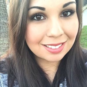 Meet your Posher, Kaitlynn