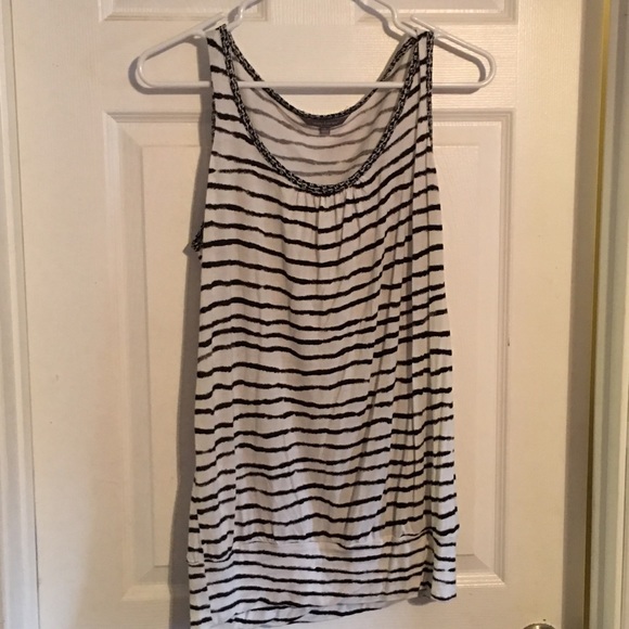 SIZE SMALL DAISY FUENTES TANK