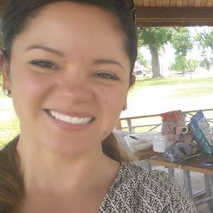 Meet your Posher, Edith