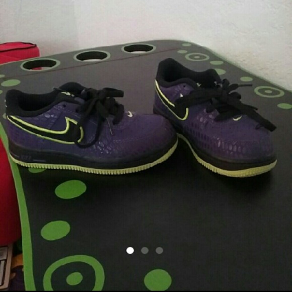 SOLD ON MERCARI - Picture 1 of 3