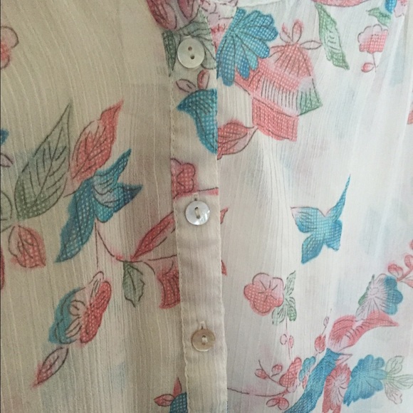 Floral watercolor blouse - Picture 2 of 3