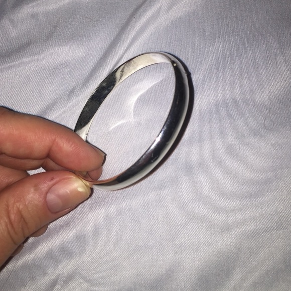 Sterling silver bangle