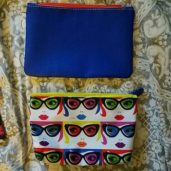 Makeup bag bundle - Picture 3 of 4