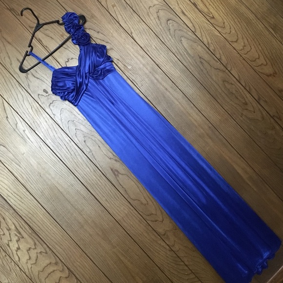 Blue dress