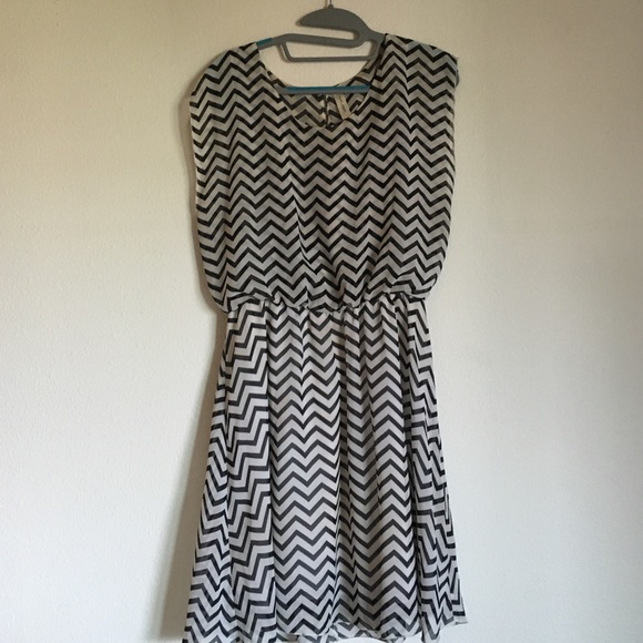 Modern cinched black and white chevron dress