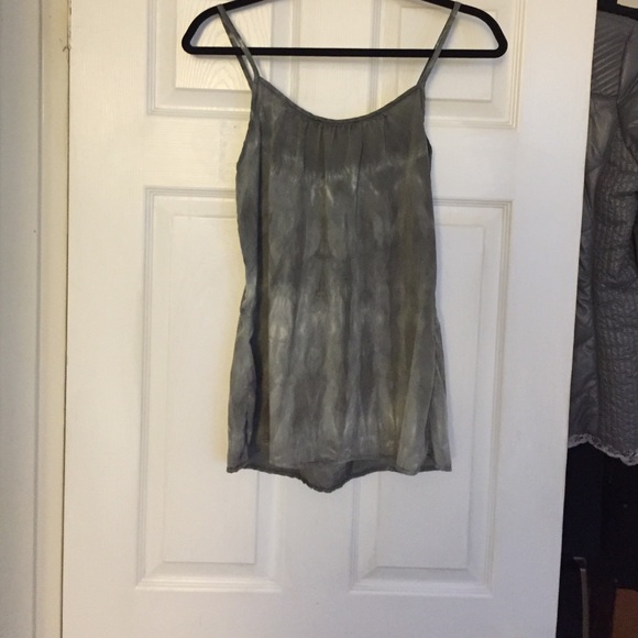 Top - Picture 2 of 3