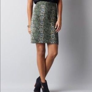 LOFT - snakeskin print pencil skirt size 10