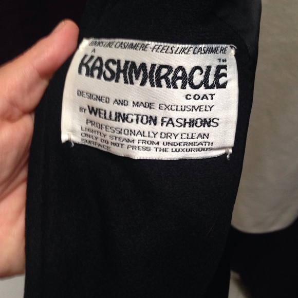 Coat - Picture 4 of 4