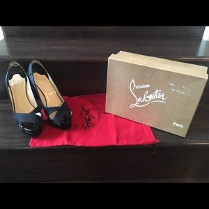 Very Croise 140 Crepe Satin - Christian Louboutin