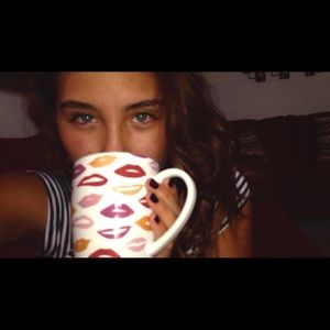 Meet your Posher, Tori