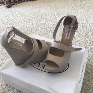 Steve Madden Wedges