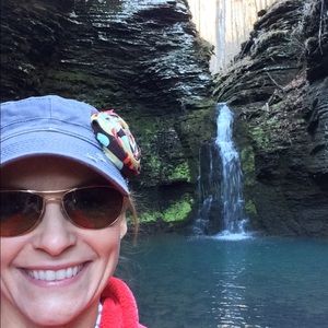 Meet your Posher, Keri