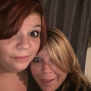 Meet your Posher, Dee