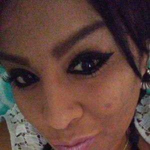 Meet your Posher, Roxanne