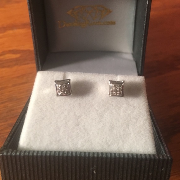 Diamond 14k White Gold Earrings