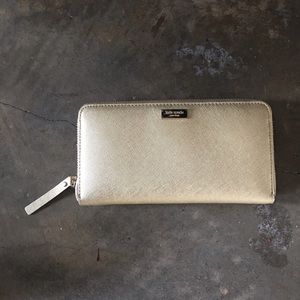 Kate Spade Zipper Wallet