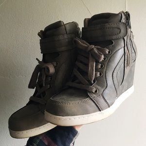 🍃Mushroom Grey Candies Sneaker Wedges🍃