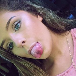 Meet your Posher, Sammi