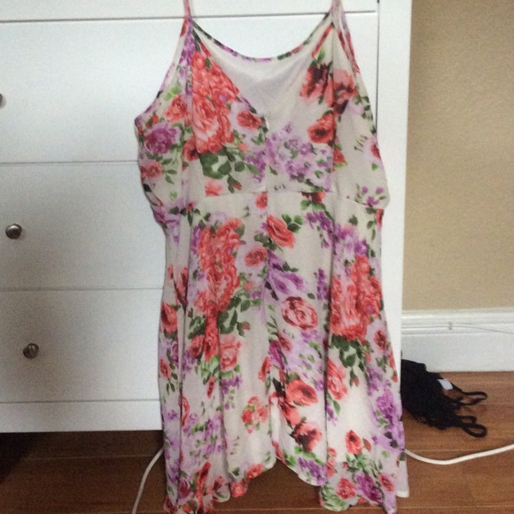 Cream Floral Print Dress - Picture 3 of 3