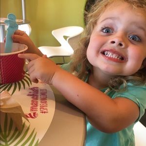 Meet your Posher, Abby