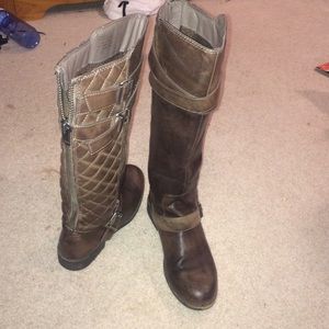 Tall stone madden girl size 8m boot, quilted back
