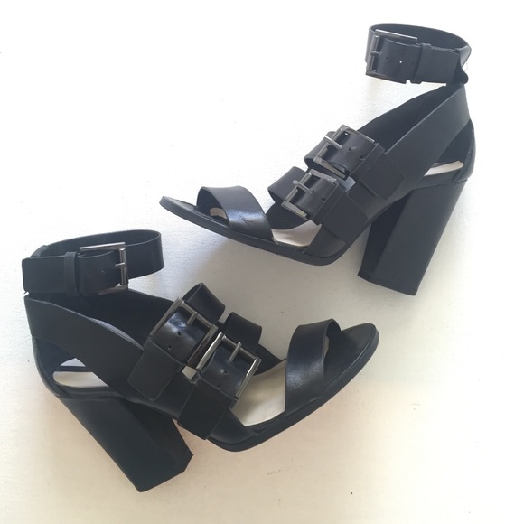 ZARA WOMAN Black Leather Buckle heeled Sandals